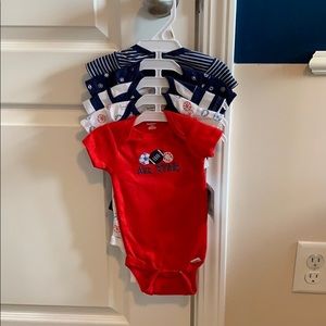 Gerber 3-6 M infant onesies